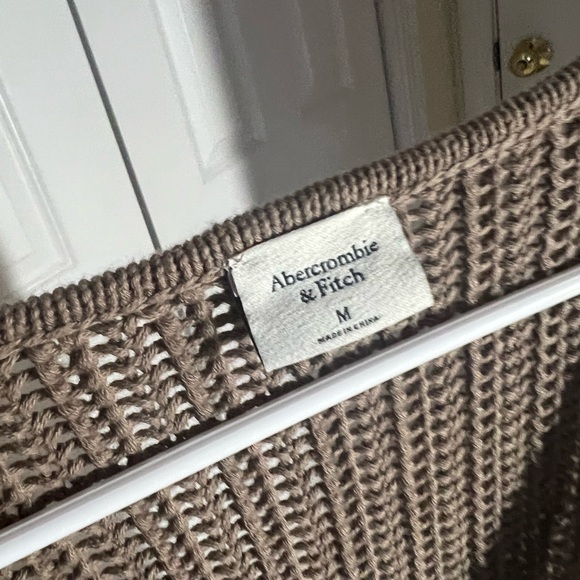 Abercrombiembie sweater - Picture 4 of 4